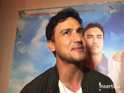 Hamish Daud Suka Gadget Ramah Lingkungan & Terbuat dari Bahan Daur Ulang