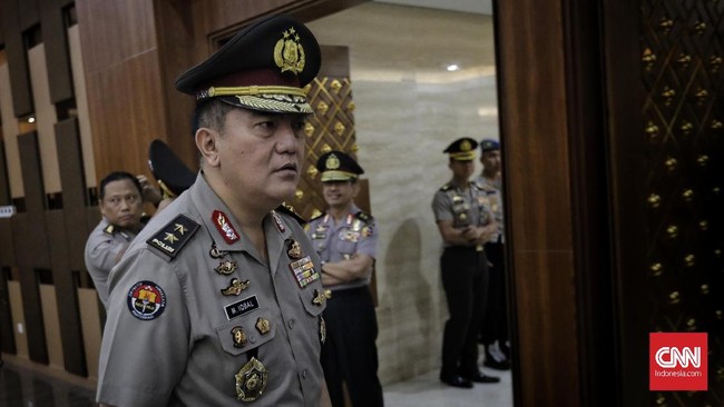 Presiden Joko Widodo tak memberikan tenggat waktu lagi kepada Kapolri Jenderal Idham Azis dalam mengungkap pelaku penyiraman air keras ke Novel Baswedan.