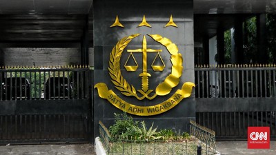 ICW Minta Kejagung Usut Tuntas Kasus Korupsi Impor Baja