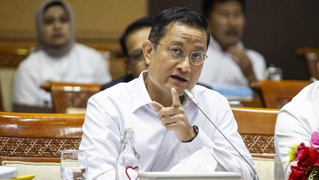 Kementerian Sosial menyebut akan mendata ulang penerima keluarga Bantuan Pangan Non Tunai (BPNT) agar tepat sasaran.