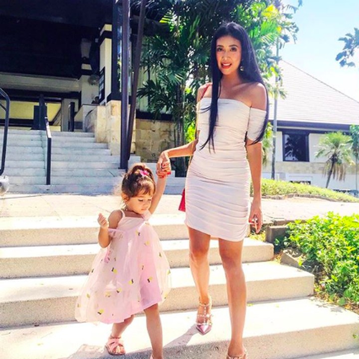 <div>Gadis kecil kesayangan Ayah Spaso dan Bunda Lelhy cantik banget deh. (Foto: Instagram/ @lelhyspaso)</div><div> </div>