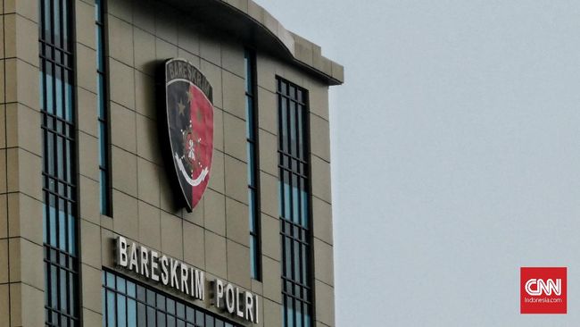 Bareskrim Polri menetapkan empat orang dari PT Limeme Group Indonesia sebagai tersangka kasus investasi bodong alkes yang merugikan korban hingga Rp110 miliar.