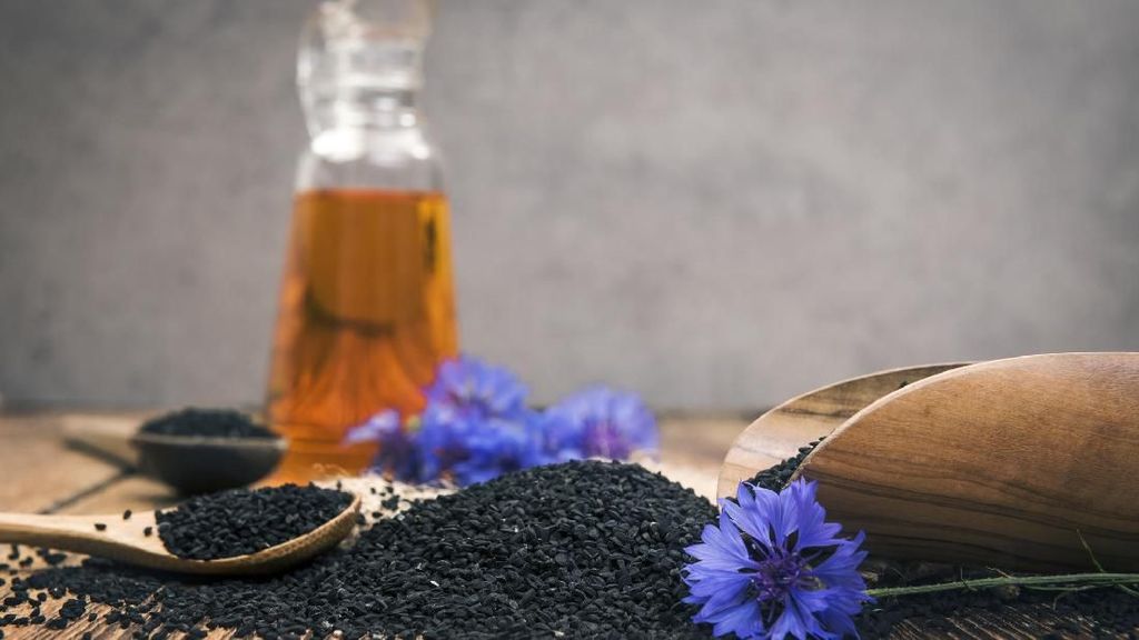 Apa Benar Habbatussauda Obat Segala Penyakit? Ini 10 Manfaatnya