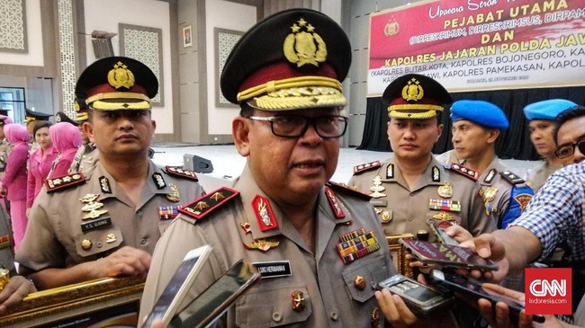 Tersangka berinisial W adalah orang kepercayaan bos Mamiles yang bertugas membagikan reward pada member dan kerap menyalahgunakannya.