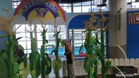 <p>Nah, di bagian atas ada zona perkebunan, yang ini perkebunan jagung. Jadi total ada 8 field dan 7 workshop.</p>