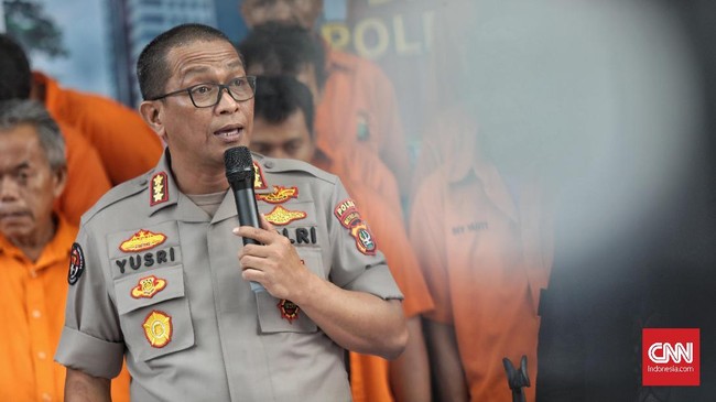 Polda Metro Jaya membongkar sindikat penipuan dengan modus menggunakan situs palsu yang sudah meraup keuntungan hingga Rp80 juta.