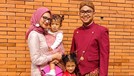 Jadi Staf Khusus Jokowi, Ini Potret Keluarga Kecil Angkie Yudistia Angkie Yudistia jadi sorotan setelah menjadi salah satu staf khusus Presiden Jokowi dengan keterbatasan mendengar. Keluarga kecilnya pun ikut tersorot.
