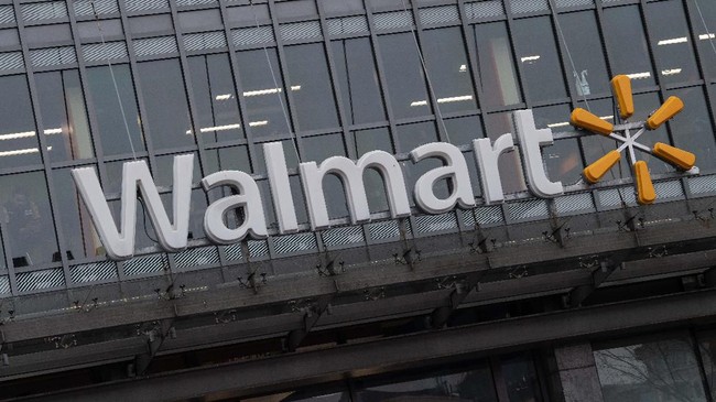 Walmart bakal melakukan PHK pada lebih dari 2.000 karyawan yang bekerja di 5 gudang Walmart di Amerika Serikat.