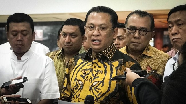 Ketua MPR Bamsoet juga mengklaim sejumlah ormas, seperti PP Muhammadiyah hingga PBNU mendukung agar Utusan Golongan bisa kembali masuk menjadi anggota MPR.