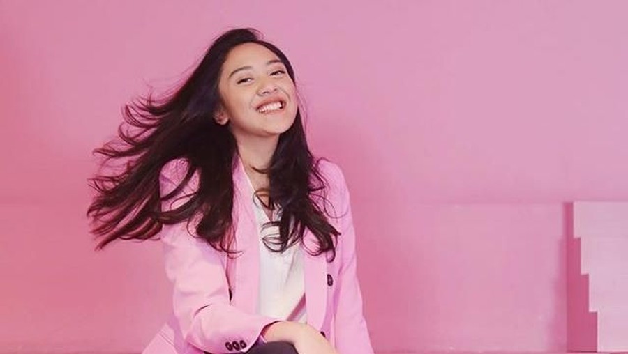 Putri Indahsari Tanjung membagikan kiat-kiat supaya bisa menjadi pebisnis yang sukses.