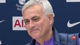 VIDEO: Mourinho Tak Akan Beli Pemain Baru untuk Tottenham
