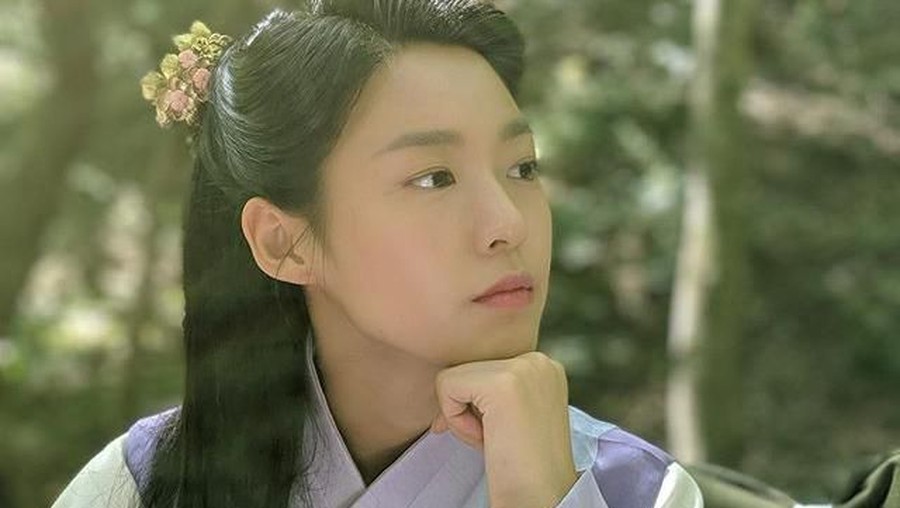 Seol Hyun AOA menangis tepat setelah syuting drama My Country: The New Age.