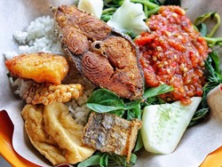 10 Nasi Khas Jawa Timur yang Wajib Dicoba