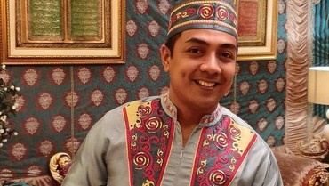 Ustaz Riza Muhammad Dicekal di Hong Kong, Sang Istri: Sedih Sekali Rasanya