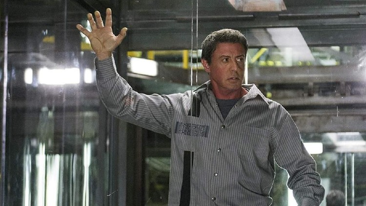 Malam ini, Bioskop Trans TV menyuguhkan aksi Sylvester Stallone di film Escape Plan dan Arnold Schwarzenegger di Aftermath.