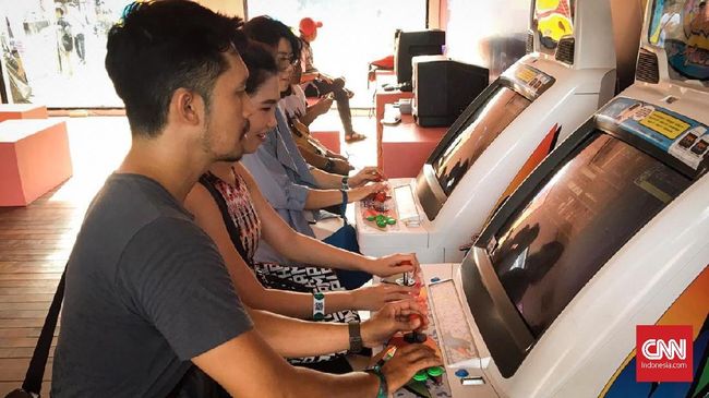 Tak hanya menikmati penampilan pada musisi dari era 90-an, di 90's Festival, ada juga kesempatan bernostalgia dengan permainan yang hit pada jaman itu.