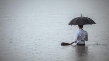 Manado Dikepung Banjir, Ketinggian Air hingga 60 cm