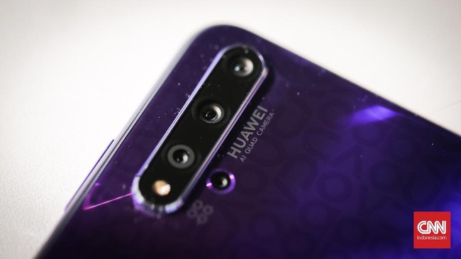 Huawei Nova 5T. (CNN Indonesia/ Hesti Rika)