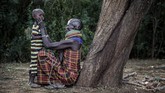 FOTO: Menolak Tunduk pada Perubahan Iklim Pengungsi di Turkana, Kenya, Afrika, berhadapan dengan perubahan iklim. Namun di tengah himpitan cuaca ekstrem dan situasi serba minim, mereka bertahan hidup.