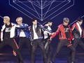 Konser EXO 'Memanas', Suho dan Kai Pamer 'Roti Sobek'