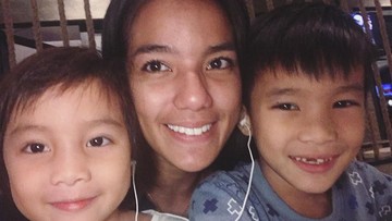 Seleb Cantik Terpisah dari Anak Usai Cerai
