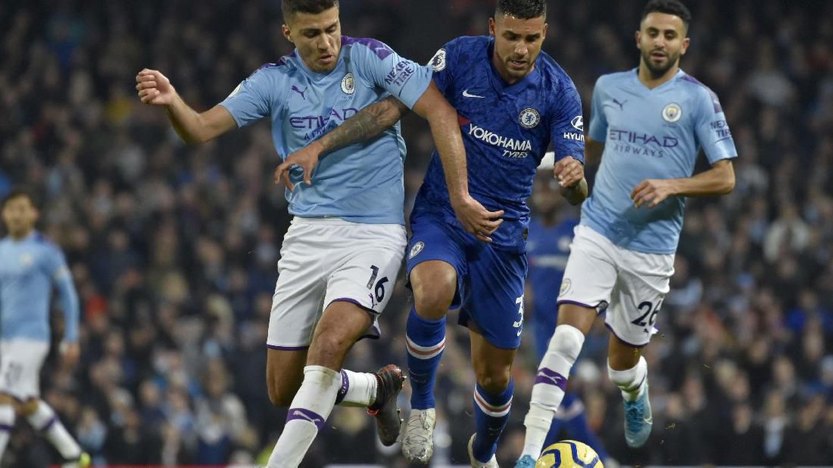 FOTO: Bekuk Chelsea, Man City Jaga Jarak dengan Liverpool