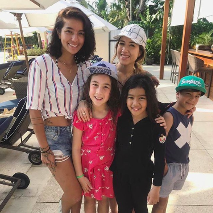 <p>Mengajak Leticia yang kini sudah besar untuk playdate bersama teman-temannya. Seru ya, Bun. (Foto: Instagram @itssheilamj)</p>