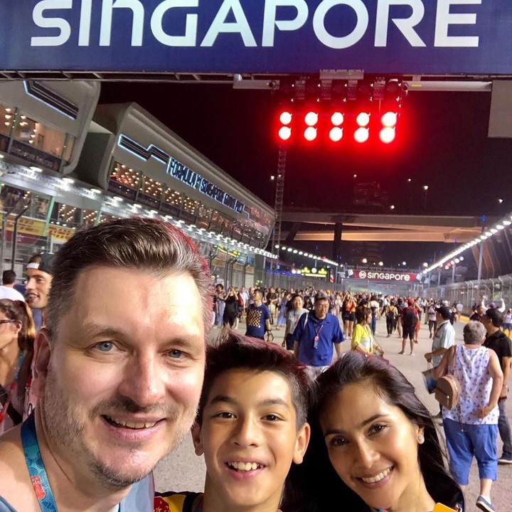 <p>Selain itu, Maudy dan Erik juga pernah mengajak Eddy untuk menyaksikan Formula 1 hinga ke Singapura. (Foto: Instragram @maudykoesnaedi) </p>
