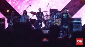 Dendang Enerjik dan Kejutan dari Bunglon di 90's Festival