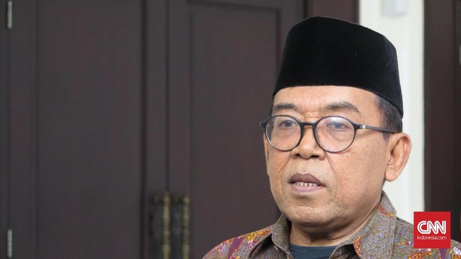 Jubir Wakil Presiden, Masduki Baidlowi menyebut eks ISIS tak akan kehilangan status WNI hanya karena membakar paspor. Sementara KSP bicara sebaliknya.