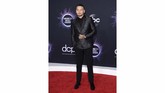 FOTO: Selebriti Berbusana Terbaik di AMA 2019 Di panggung America Music Awards 2019 beberapa selebriti tampil memesona. Berikut busana terbaik di karpet merah AMA.