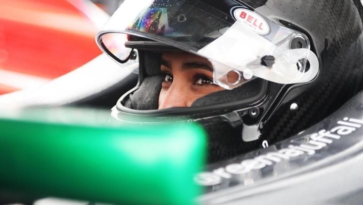 Simak lima fakta tentang sosok Reema Juffali&comma; pembalap wanita pertama di Arab Saudi&period;