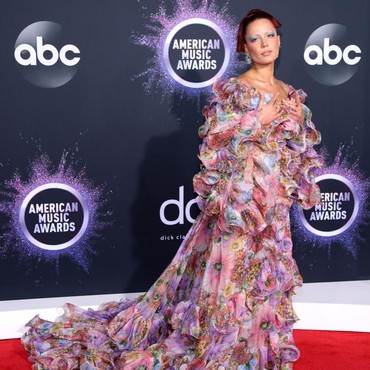 Halsey Reuni dengan Mantan Pacar Turun ke Jalan Membela George Floyd