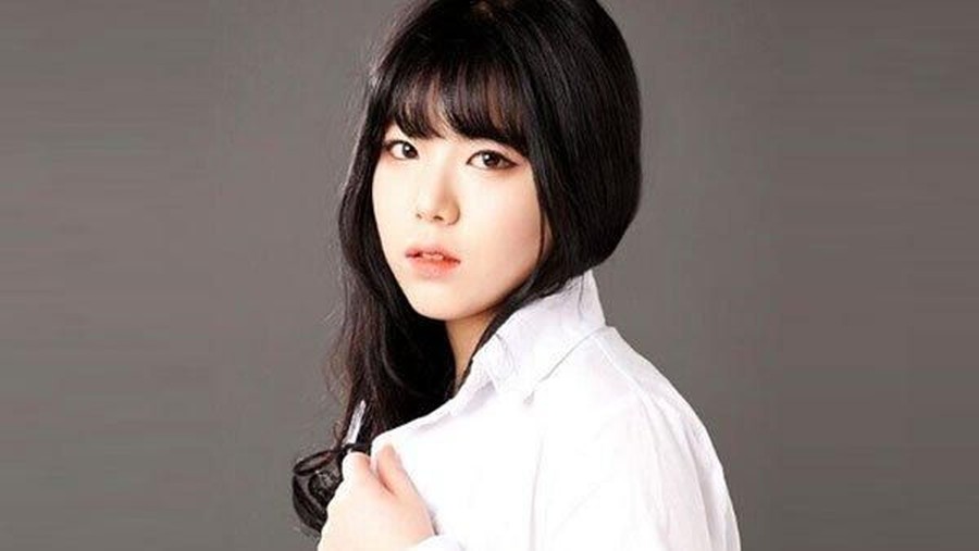 Kang Doo Ri 5 artis Korea ini meninggalkan duka yang mendalam karena memutuskan mengakhiri hidupnya dengan tragis. Mereka memutuskan bunuh diri.