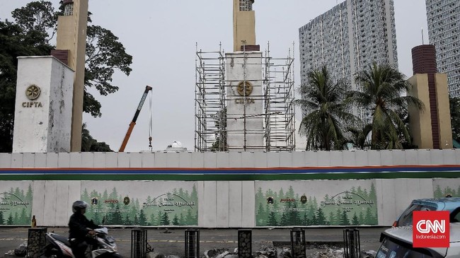 DPRD DKI Jakarta minta Jakpro merevisi desain revitalisasi TIM. Model bisnis proyek revitalisasi akan disesuaikan dengan revisi desain yang nanti dirampungkan.