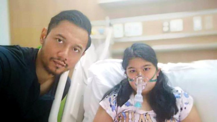 Cucu SBY, Almira Almira Tunggadewi Yudhoyono dirawat di Rumah Sakit. Sang ibunda, Annisa Pohan ikut tumbang saat menjaga sang putri.
