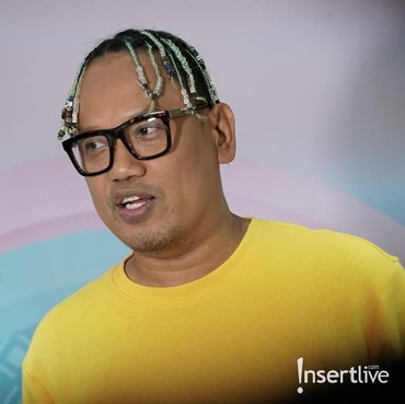 16 Tahun Berlalu, Uya Kuya Akhirnya Kembali Manggung dengan Tofu