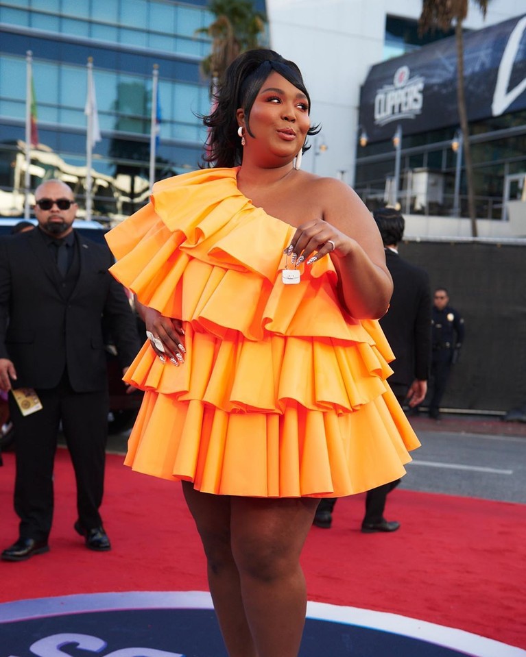 America Music Awards 2019 digelar di Los Angeles, Amerika Serikat, Minggu (24/11). Berikut 5 selebriti yang datang dengan pakaian terburuk.
