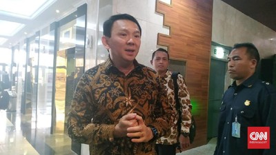 Komut Pertamina Ahok mengatakan kerja di BUMN itu kalau baik tak pernah dipuji dan mendapat ucapan terima kasih. Kalau salah katanya, penjara menanti.