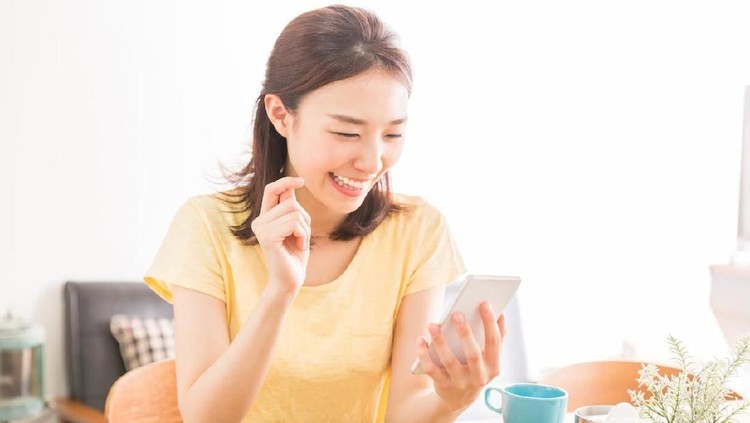 Bunda&comma; simak ramalan zodiak hari ini mengenai keuangan&comma; asmara&comma; karier&comma; hingga peruntungan lainnya yuk&excl; Keuangan Gemini kabarnya mulai membaik hari ini&period;