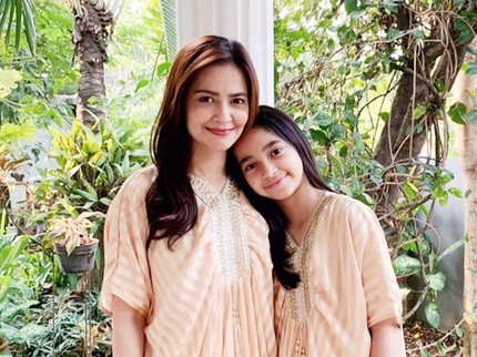 7 Momen Manis Cut Tari dengan Putri Semata Wayangnya, Sydney