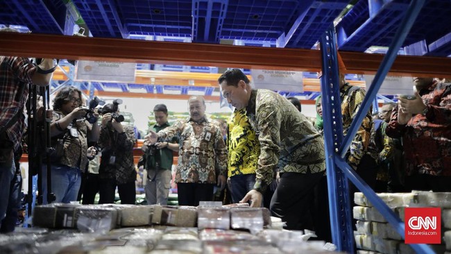 Toko online pangan milik Bulog memang menawarkan harga bersaing. Namun, dikhawatirkan mengancam harga di tingkat petani.