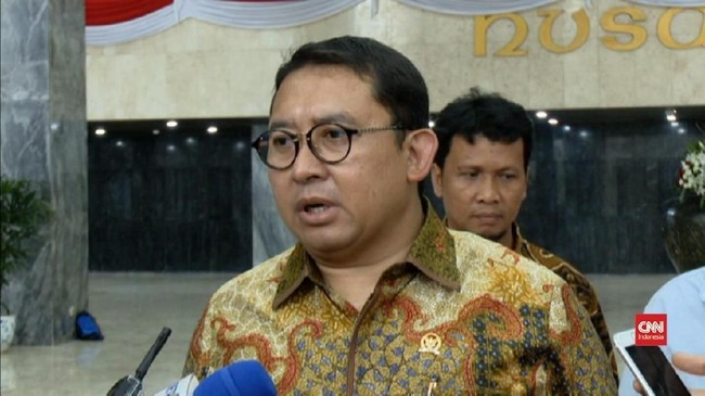Wakil Ketua Dewan Pembina Gerindra Fadli Zon meminta bentrok FPI-polisi diselidiki mendalam agar tak menjadi pelanggaran HAM.