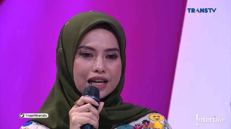 Retno Paradinah menghidupi keempat anaknya dengan berjualan online lantaran harta milik sang suami, Zul Zivilia, sudah habis.