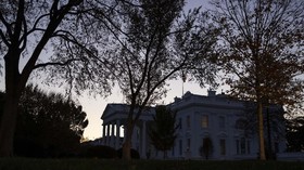 Kepala Staf Trump Isolasi Diri Usai Temui Pasien Virus Corona