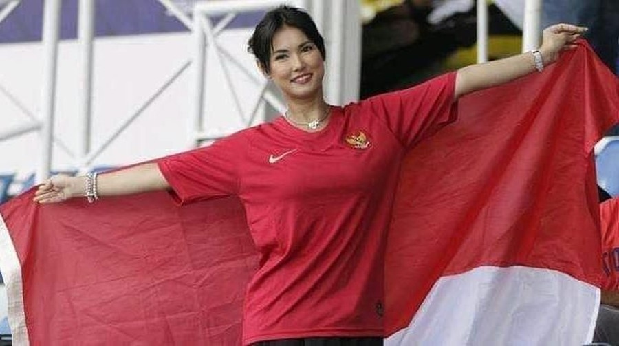 Miyabi Masuk Media Asing sebagai Suporter Indonesia Kedatangan Miyabi untu mendukung Timnas U-23 Indonesia melawan Thailand berhasil disorot media asing.