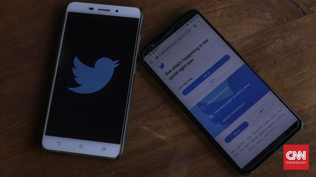 Ilustrasi Twitter, Rabu, 27 November 2019. Layanan jejaring sosial berlogo burung biru ini dikabarkan akan menghapus akun yang sudah tak aktif selama lebih dari enam bulan mulai 11 Desember. CNN Indonesia/Bisma Septalisma