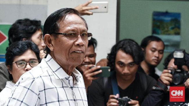 Tarzan Srimulat ngaku bertemu tim Keberatan Dirjen Ketenagalistrikan ESDM untuk mendapat penjelasan denda Rp90 juta dari PLN.