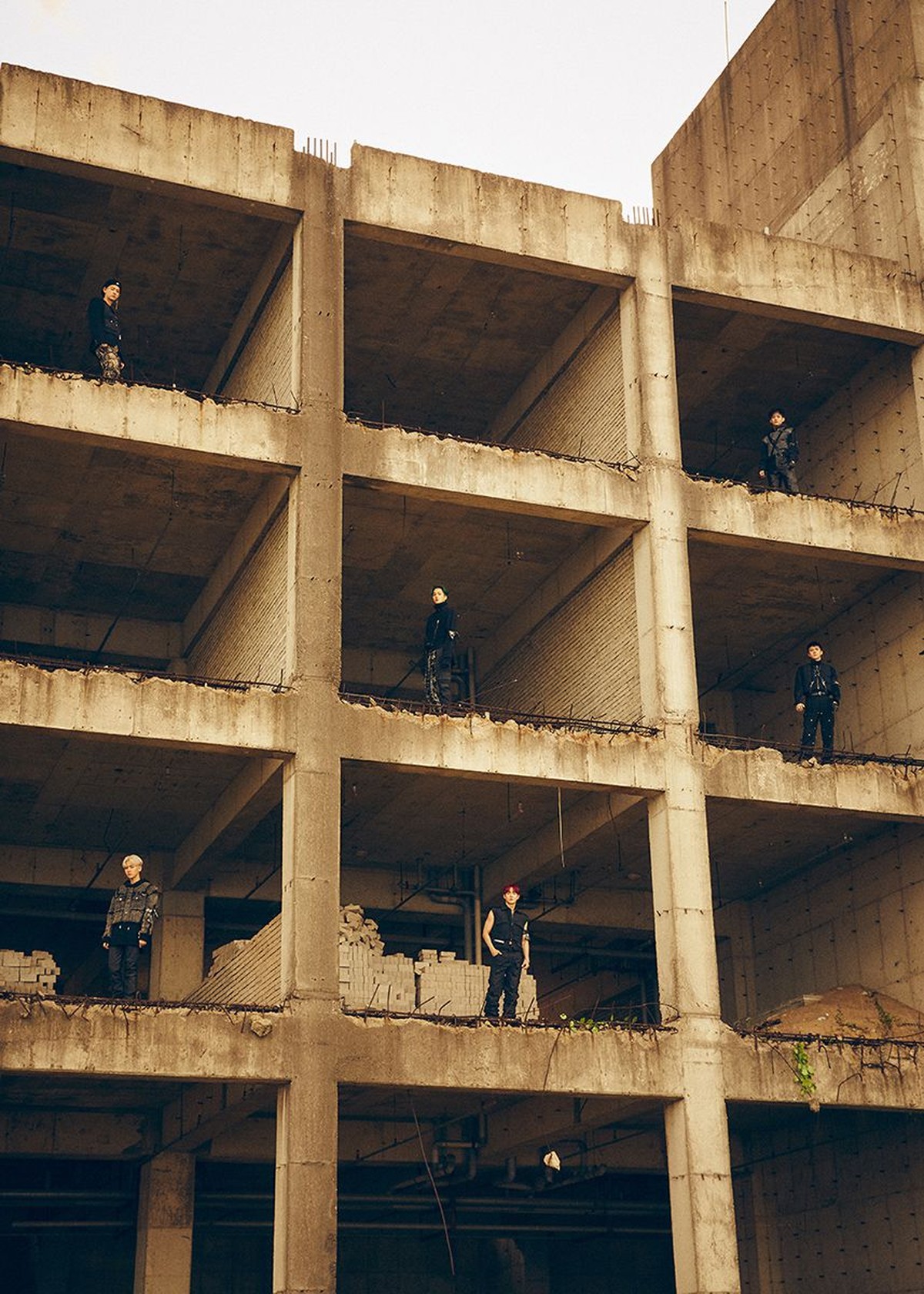 Ini dia lima foto teaser album Obsession milik EXO yang bikin penggemar makin penasaran&period;