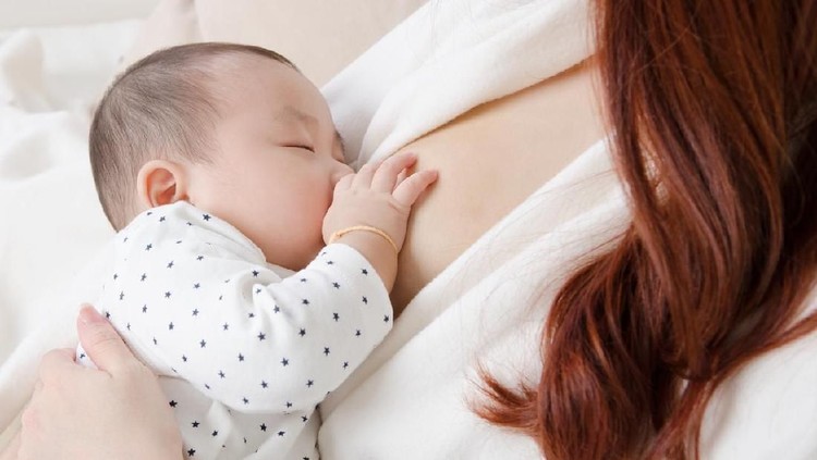 7 Manfaat Pijat Payudara untuk Memperbanyak Produksi ASI Ternyata, memijat payudara bisa dilakukan untuk meningkatkan produksi ASI lho, Bunda. Apa lagi sih manfaat memijat payudara? Simak penjelasan berikut yuk.